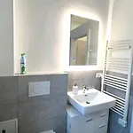 Apartment Single 8